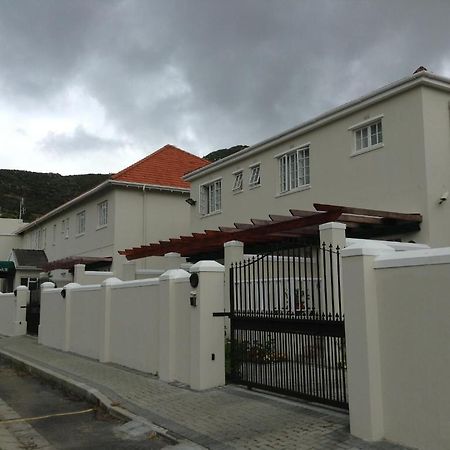 Avenue Hotel Fish Hoek Exterior photo